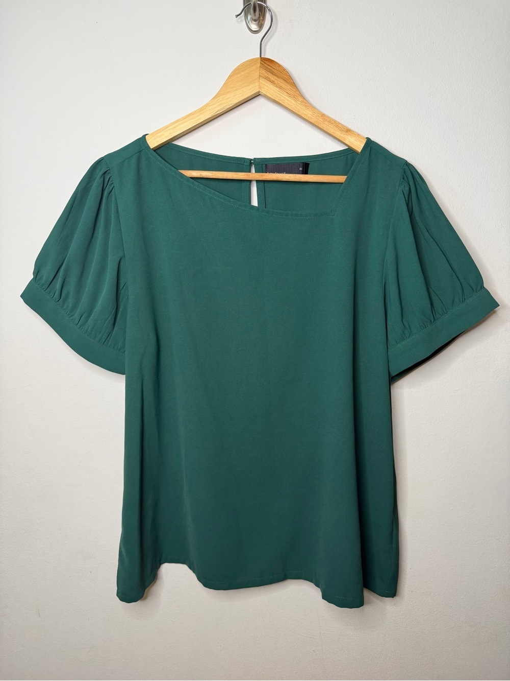 paper doll Emerald Green Puff Sleeve Blouse